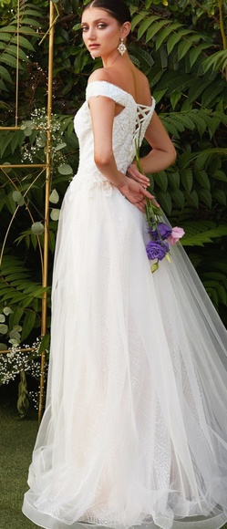 New long  off the shoulder lace tulle lace up back wedding dress,bridal gown - Picture 4 of 8